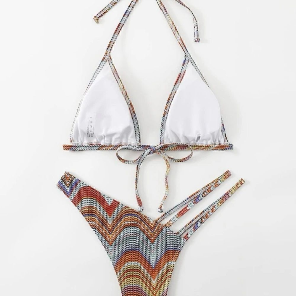 Bikini Set - Picture 5 of 11